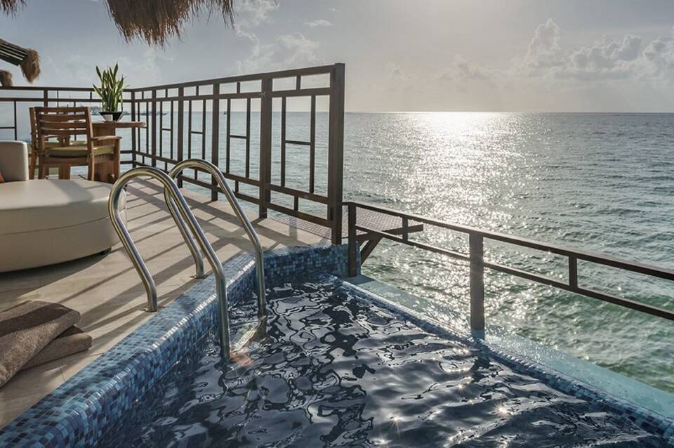 Palafitos Overwater Bungalows 4