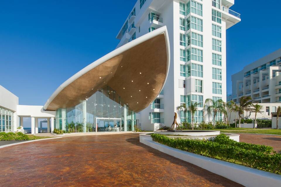 OLEO Cancun Playa 4