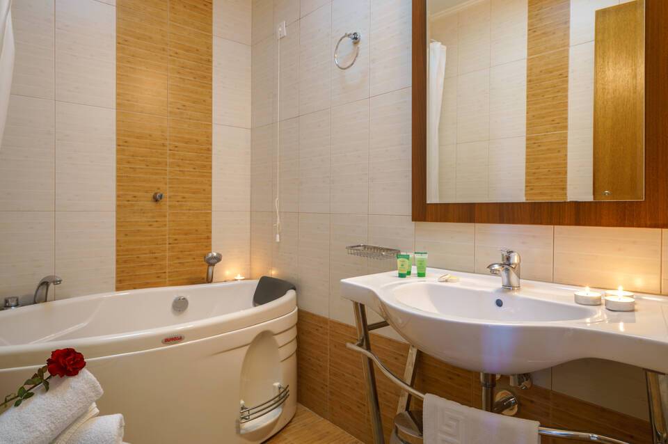 Alianthos Beach 5