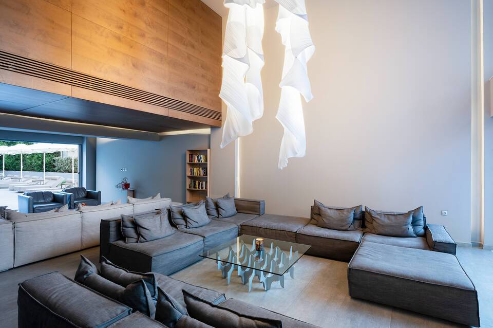 Oktober Downtown Boutique Hotel 5