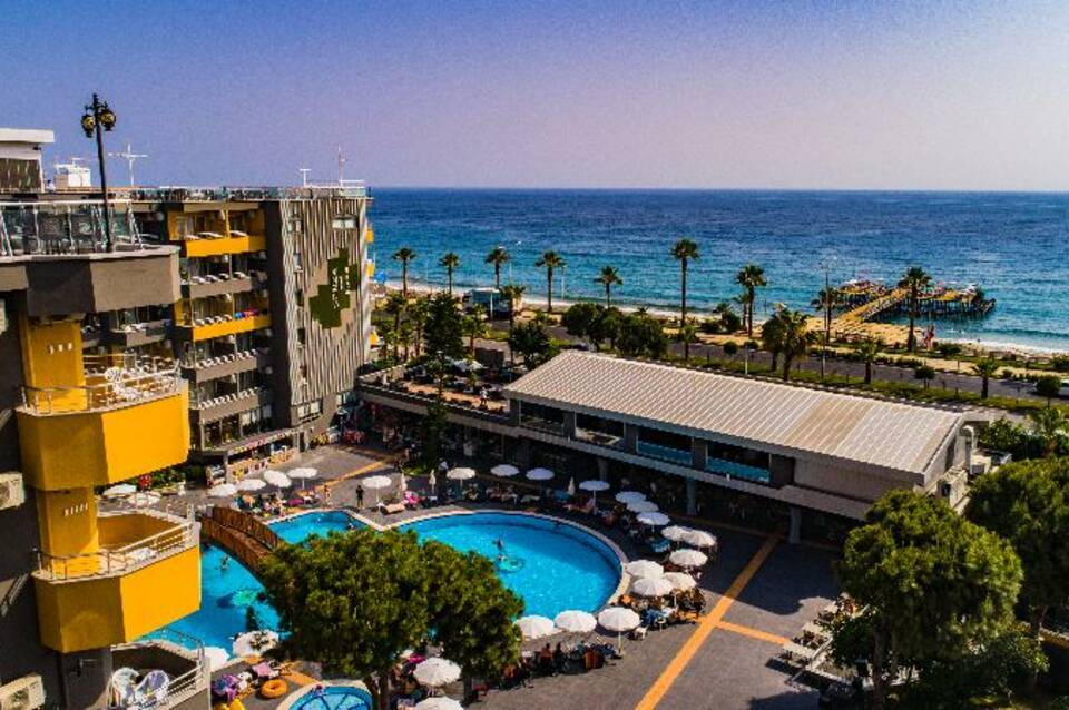 Senza Grand Santana Hotel 2