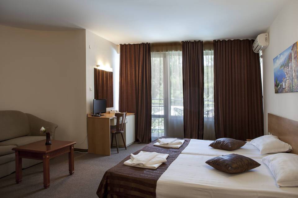 Central Hotel 4