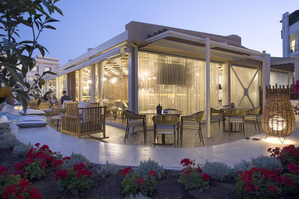 Zeus Essence Wyndham Athens Residence 3