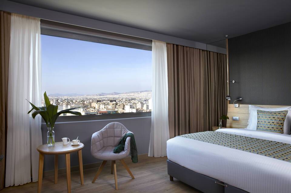 Zeus Wyndham Grand Athens 5