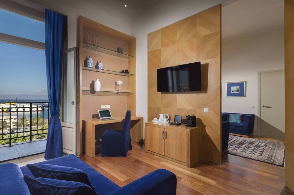 GDM Megaron Luxury Hotel 4