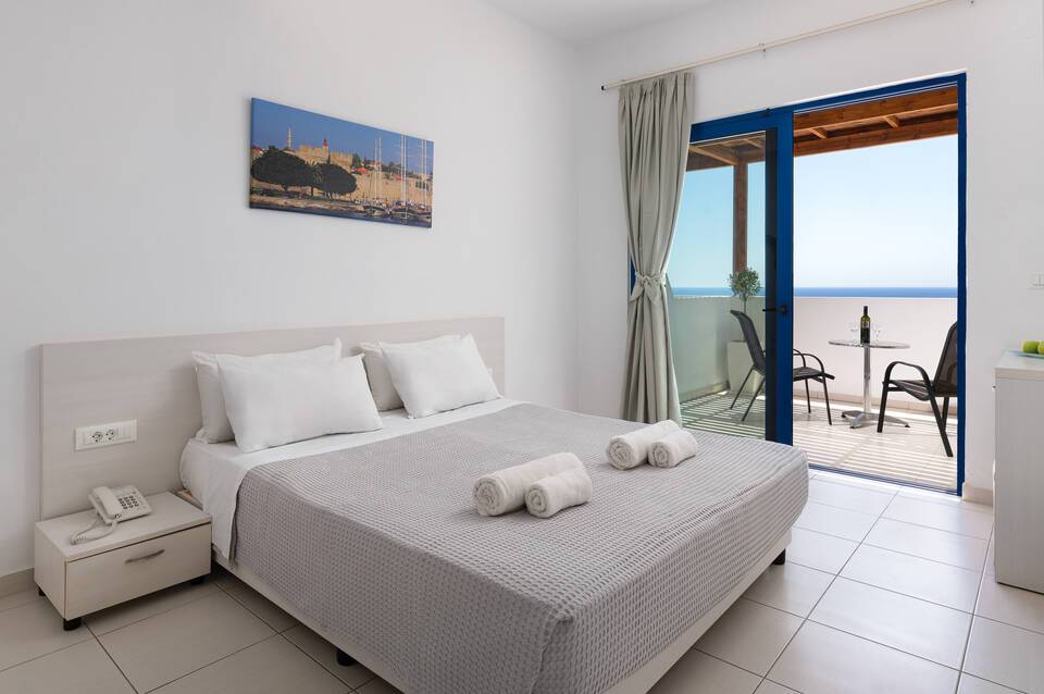 Eagles Nest Hotel 3
