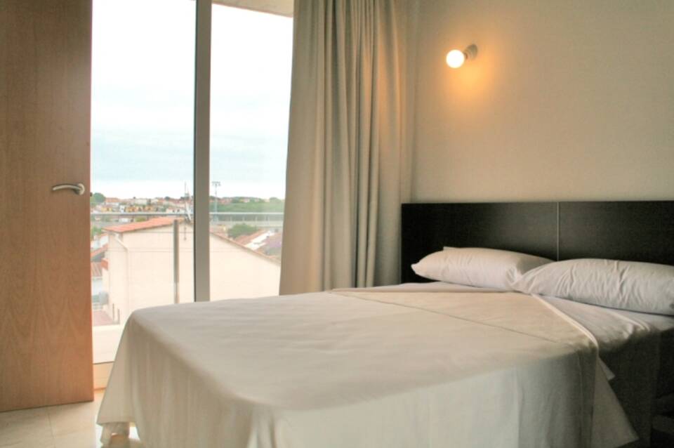 L'Escala Resort 5