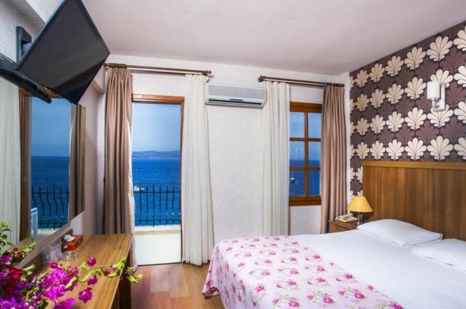 Aqua Princess Hotel 4