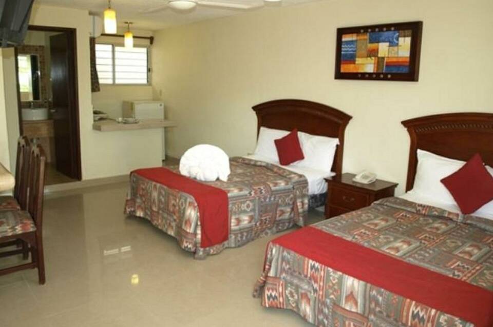El Campanario Hotel & Estudios 1