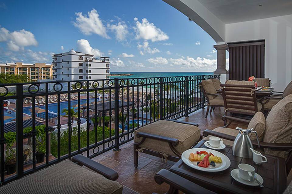 Grand Residences Riviera Cancun, a Registry Collection Hotel 5