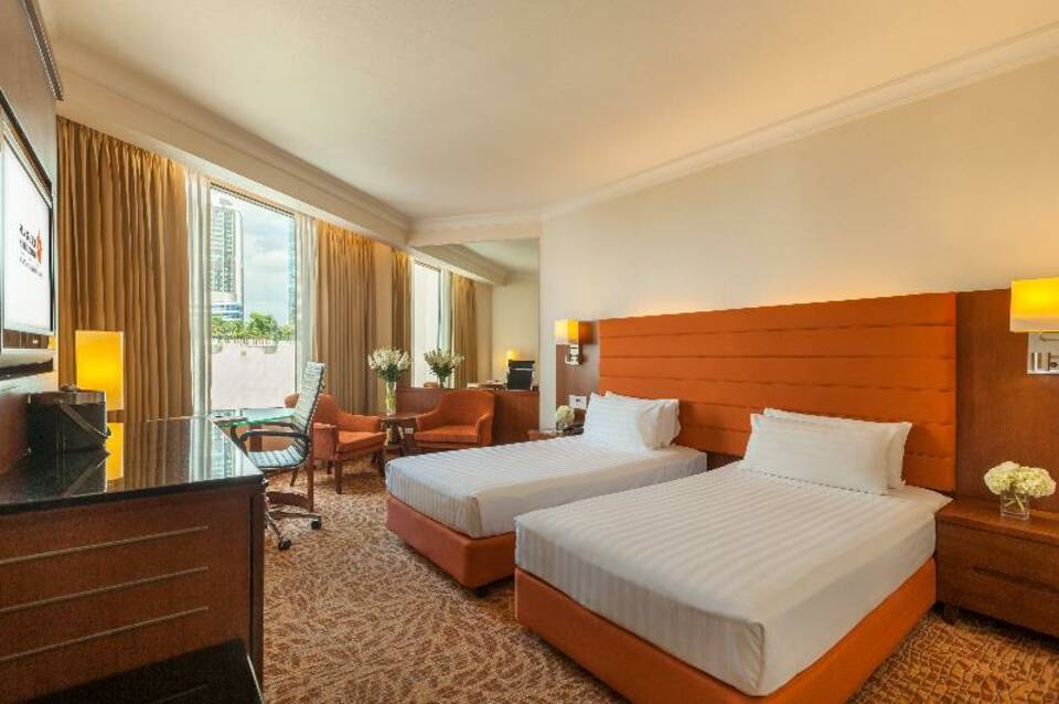 Rembrandt Hotel Bangkok 1