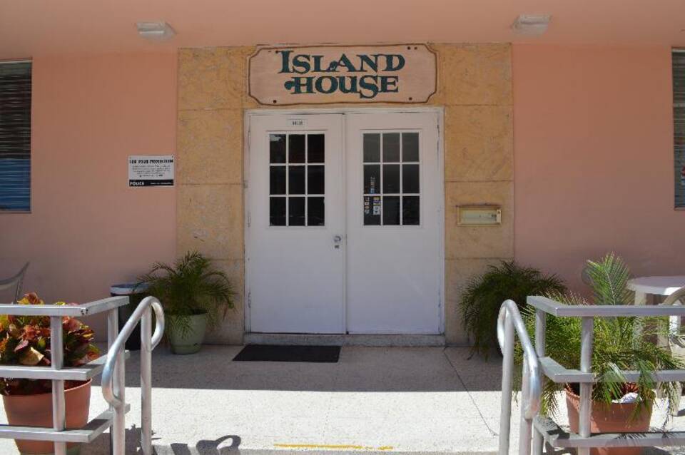 Island House 2