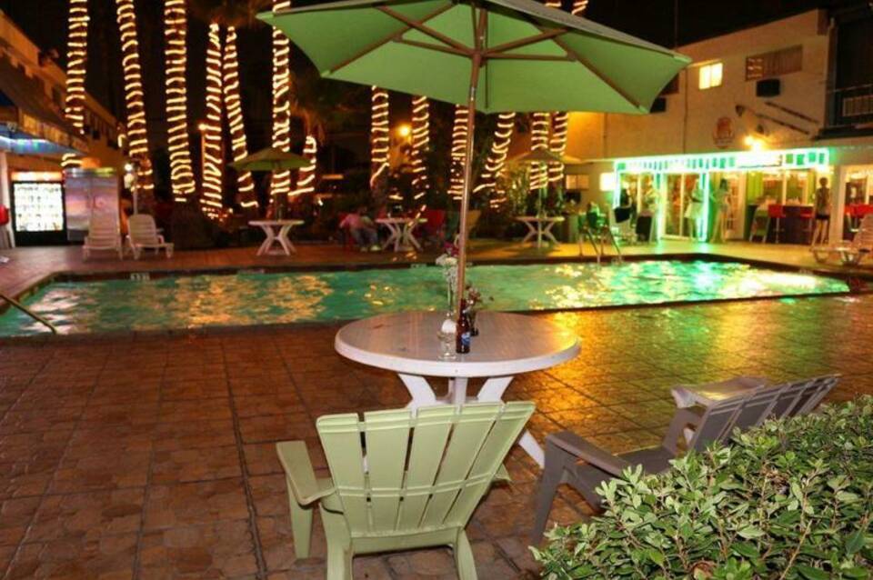 Tradewinds Airport Hotel 1