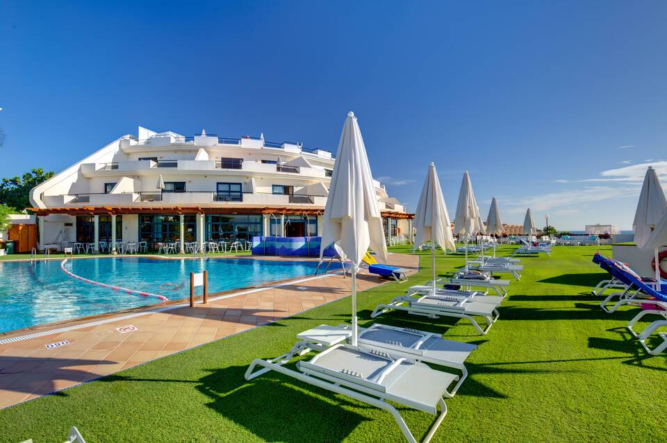 SBH Crystal Beach Hotel & Suites 1