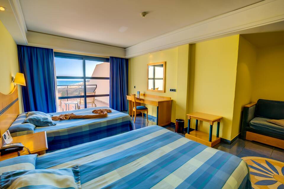 SBH Crystal Beach Hotel & Suites 3