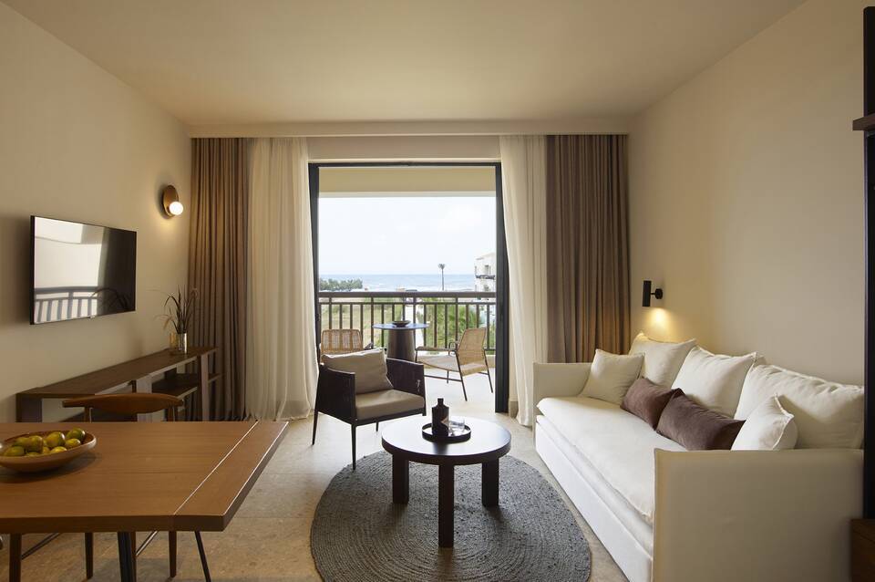 Asterion Suites & Spa - Designed for adults by Louis Hotels 5