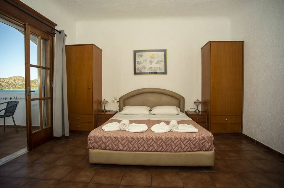 Alikes Suites & Studios 4