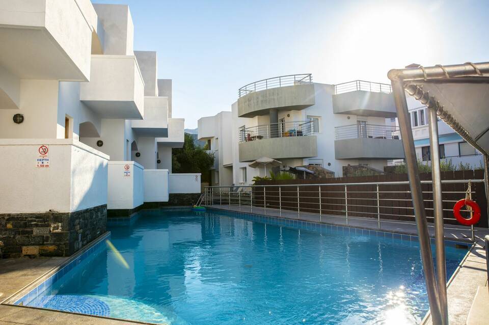 Alikes Suites & Studios 1