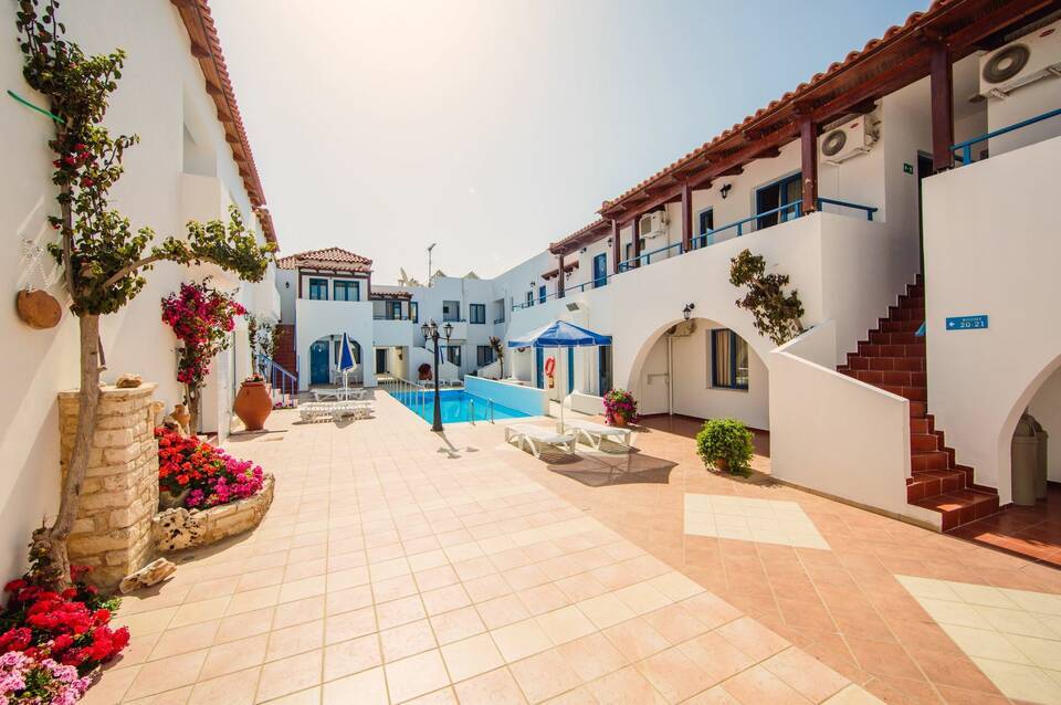 Iliana Hotel 1
