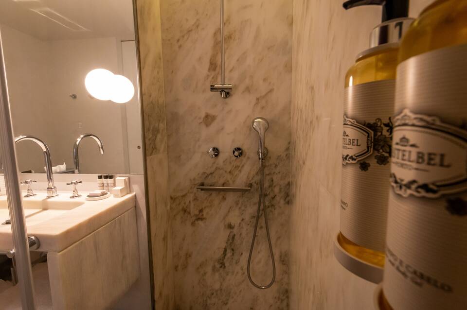 Lisboa Pessoa Hotel 5