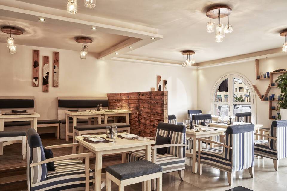 Captain's Inn 5
