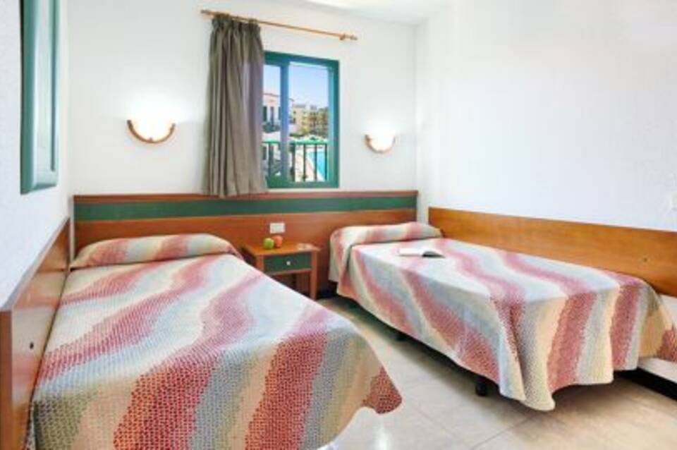 Apartamentos Las Faluas 3