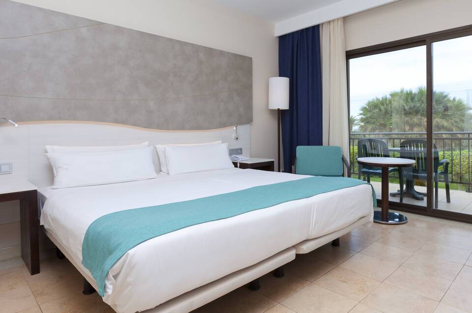 Impressive Playa Granada Golf 3