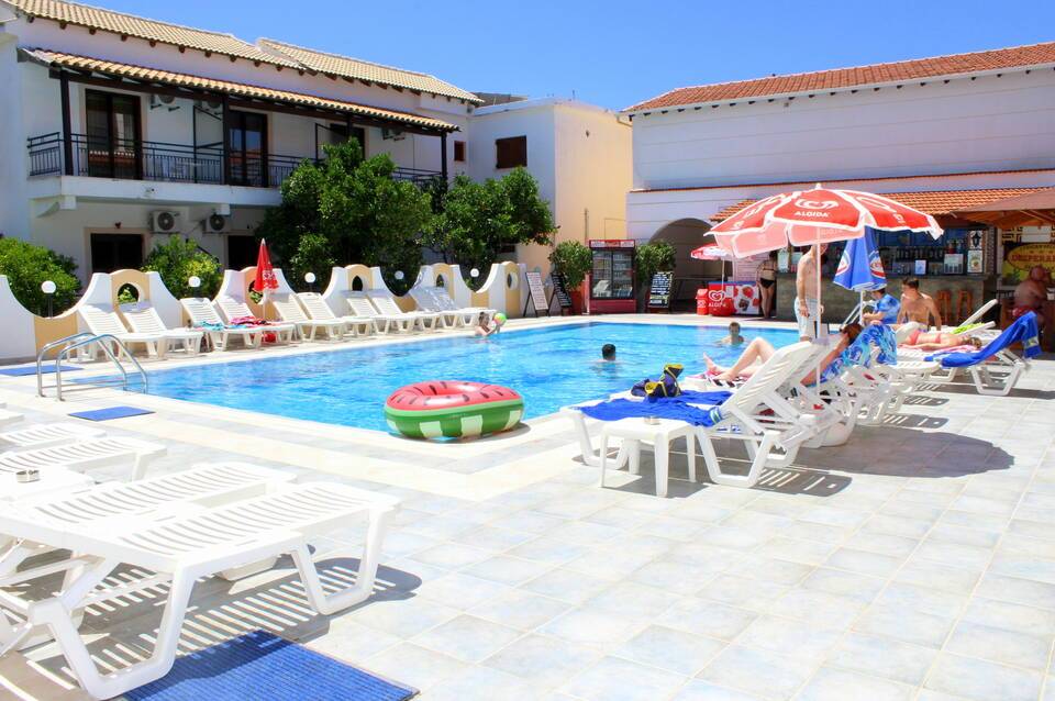 Hotel Lefkimi 5