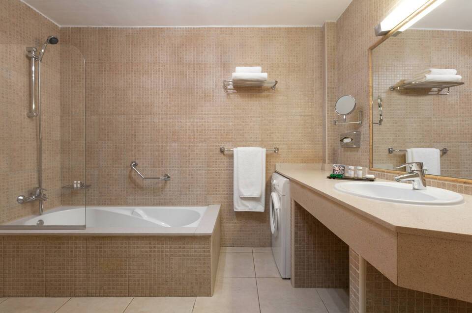 Ramada Residences by Wyndham Costa Adeje 4