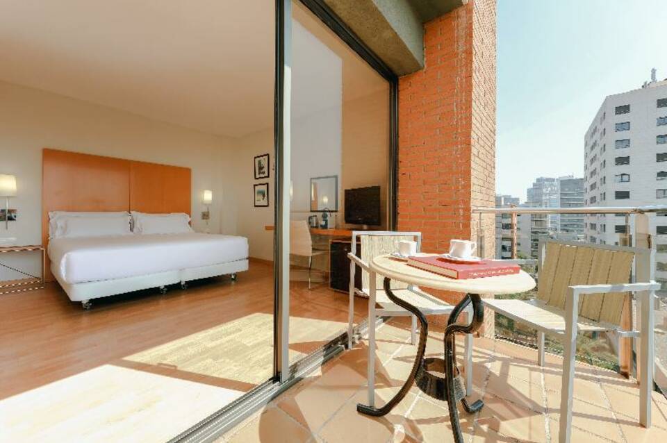 Hotel Catalonia Barcelona Beach 4