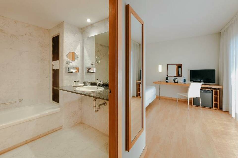 Hotel Catalonia Barcelona Beach 5