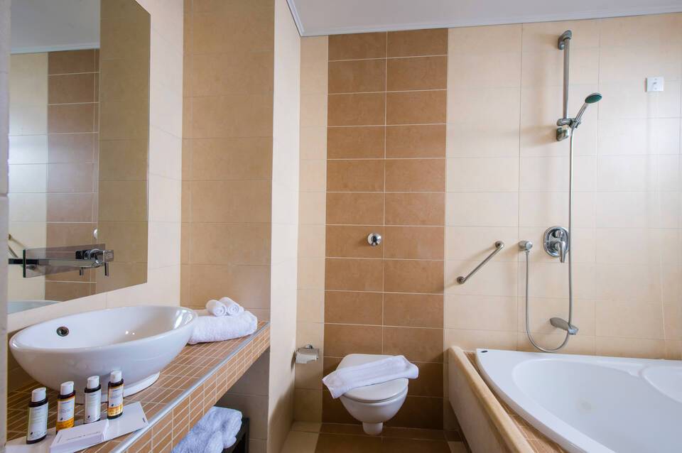 I Resort Beach Hotel & Spa 4