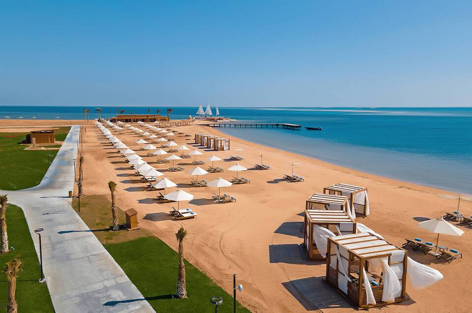 Rixos Premium Magawish Suites & Villas 3