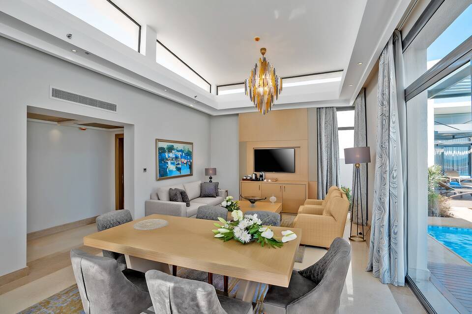 Rixos Premium Magawish Suites & Villas 5