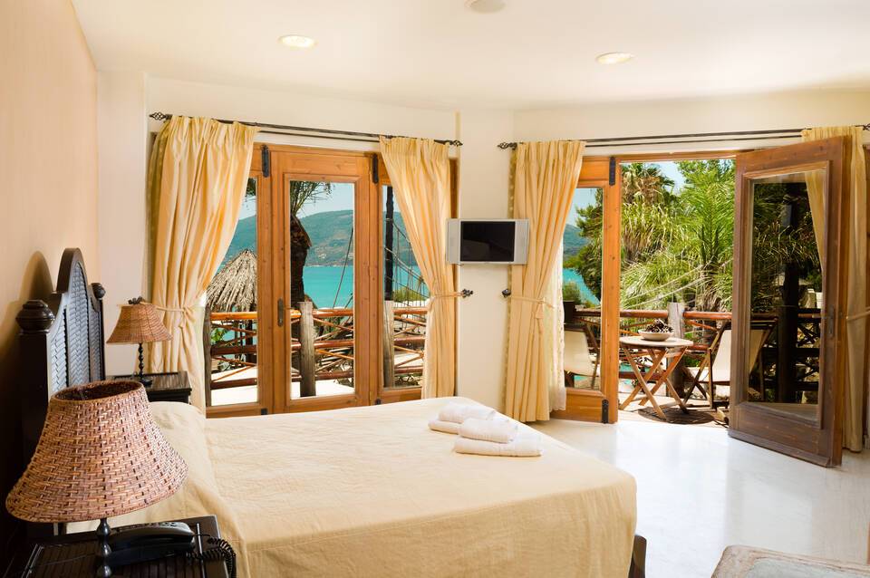Gloria Maris Hotel Suites & Villas 4