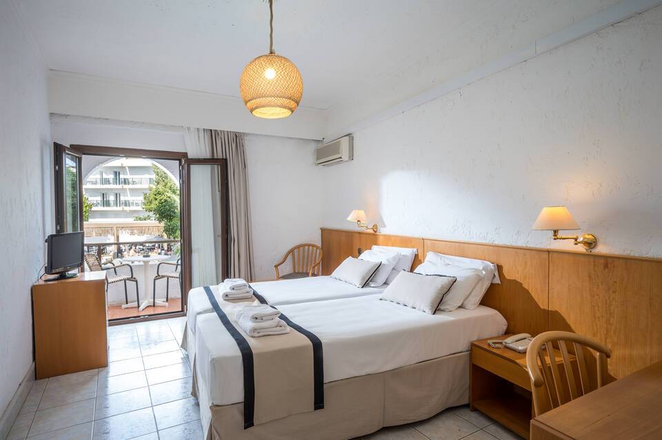Heronissos Hotel 3