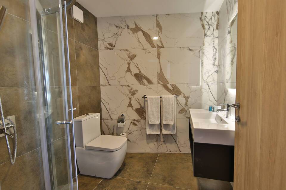 Ivy Hotel 5