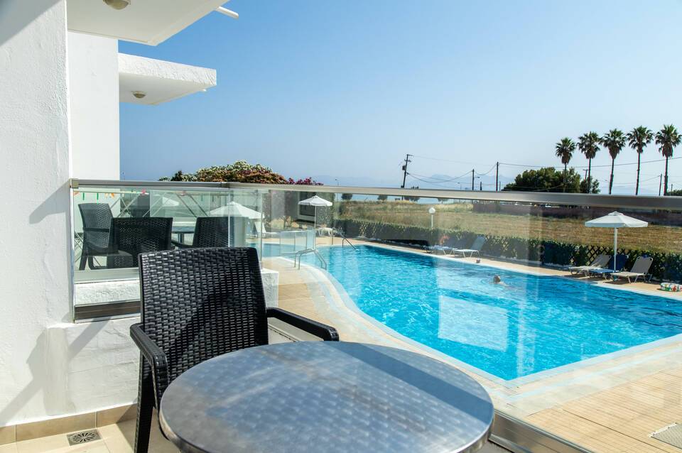 Miros Hotel Apartments 1