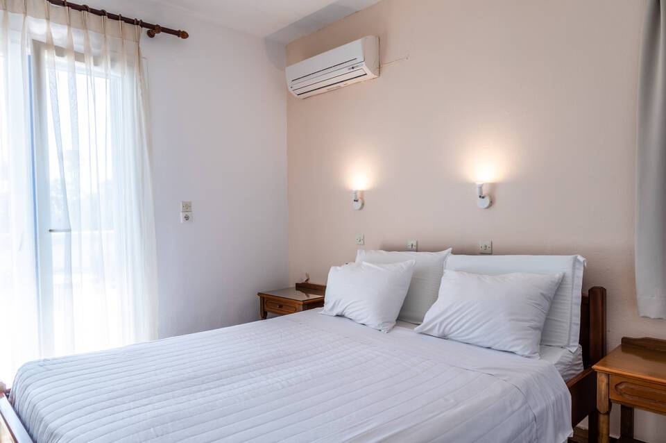 Miros Hotel Apartments 4