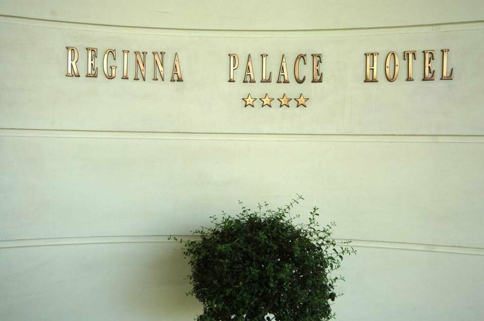 Reginna Palace 2