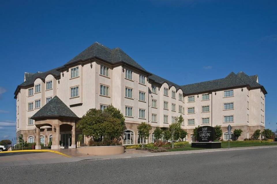 Bay Landing Hotel 1