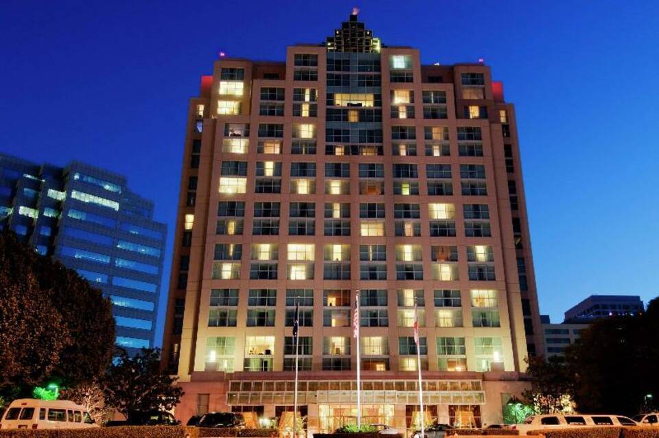 Hilton Los Angeles North-Glendale & Executive Meeting Center 1