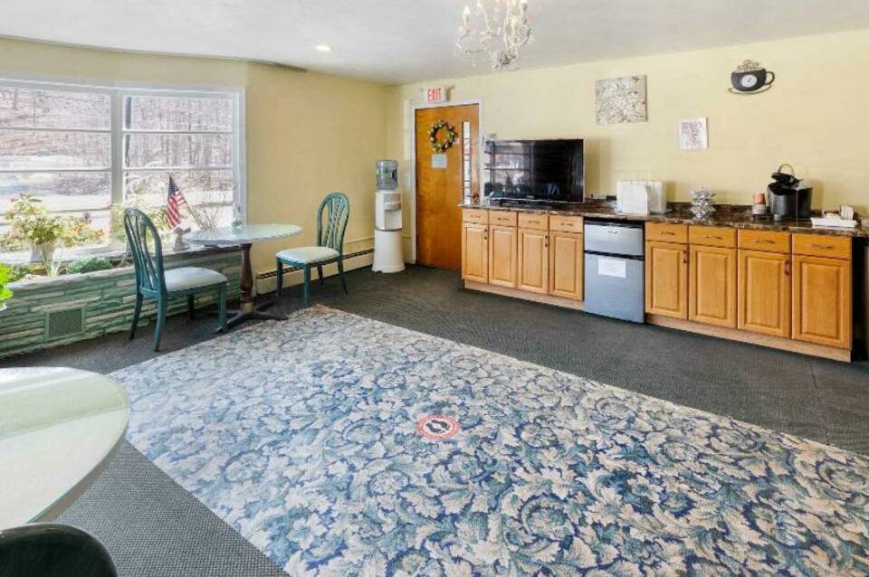 Buena Vista Inn Motel 4