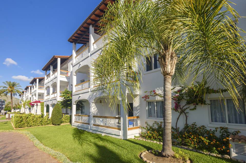 Alcudia Garden Aparthotel 2