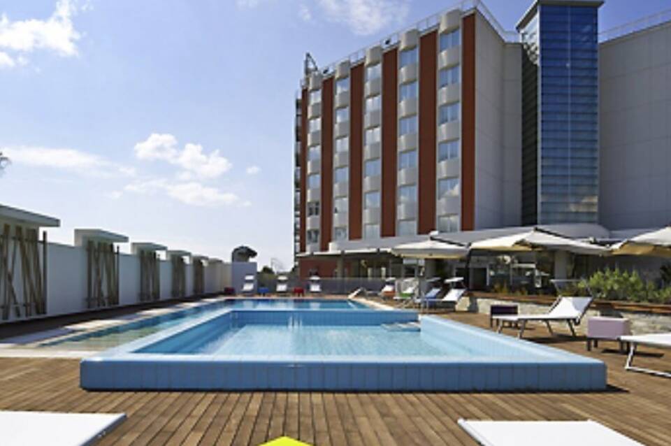 Novotel Salerno Est Arechi 1