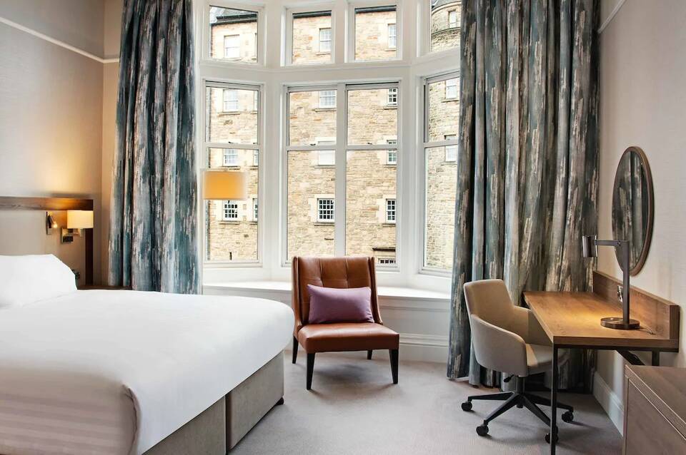 Hilton Edinburgh Carlton 1