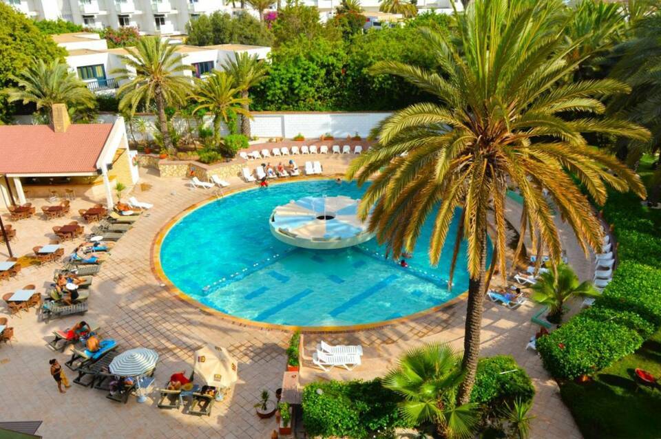 Hamilton Agadir 1