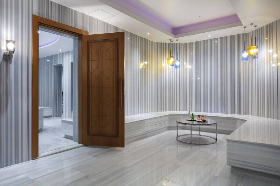 Hilton Istanbul Bakirköy 2