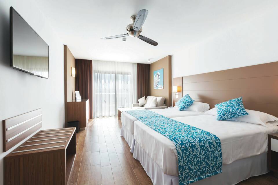 Hotel Riu Bravo 4