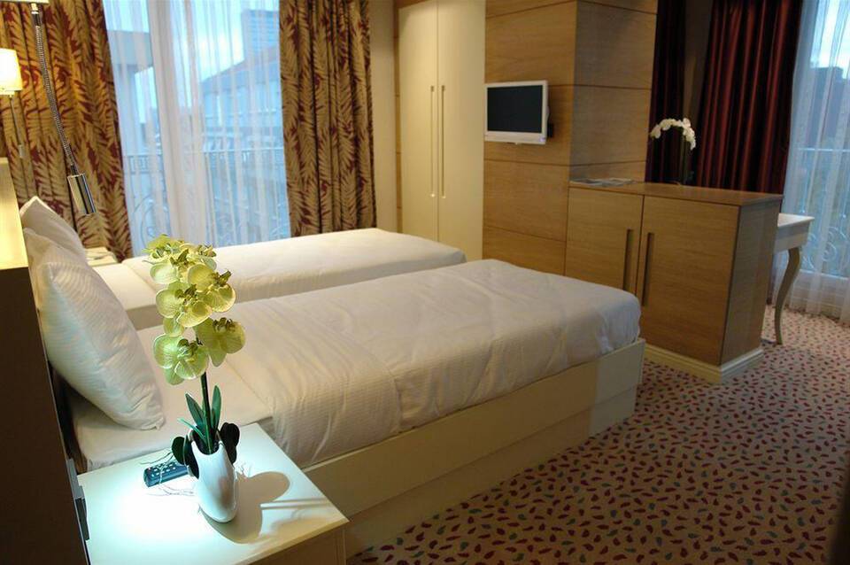 Le Mirage Hotel 3